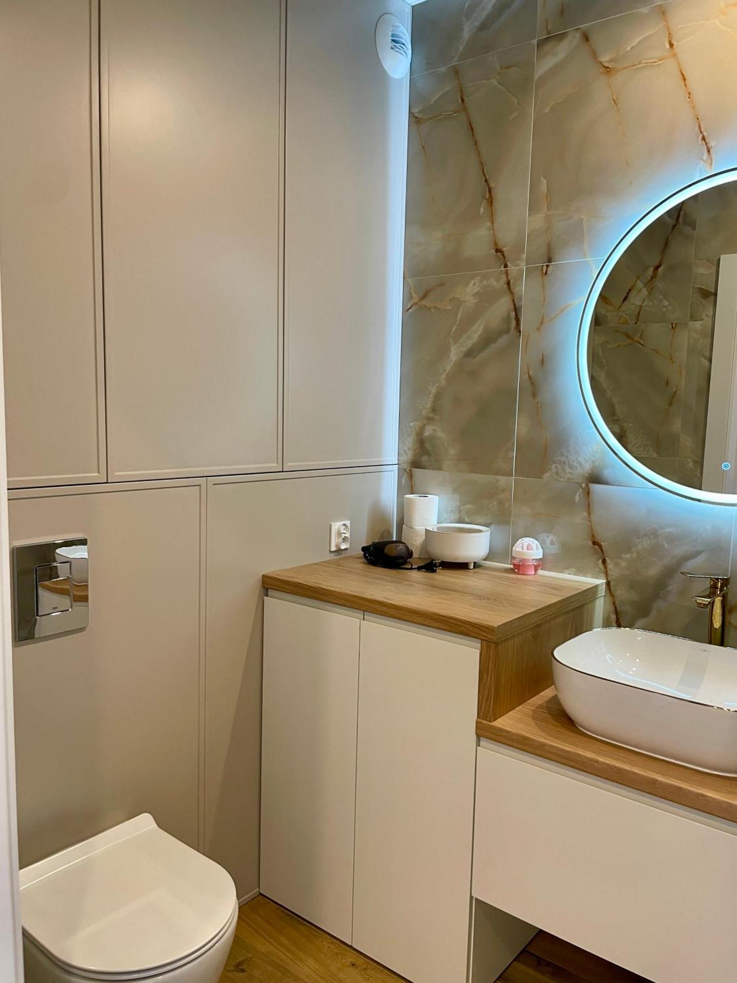 Apartment Z Widokiem Na Jezioro I Garazem Posen